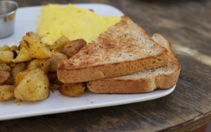 The true standout on the garlic/lemon thyme chicken sausage, roasted tomato and gruyere omelet is the five grain toast.