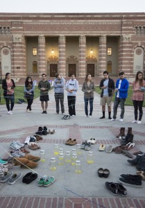 About 40 students shared their reasons for attending the ceremony. Holocaust Remembrance Day will continue until 2 p.m. today. 