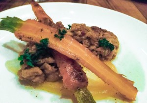 Veal brains, vadouvan, apricot puree, carrot 