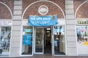 web.ns.1.8.stores.ups.HC.jpg