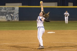 web.sports.softball.DA.jpg