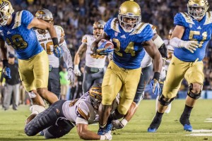 Perkins only had 63 rushing yards against the Sun Devils. (Austin Yu/Daily Bruin senior staff)